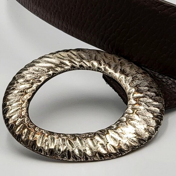 Chicos Brown Adjustable Leather Belt With Textured Silver & Gold Tone Metal Buck - Picture 3 of 16